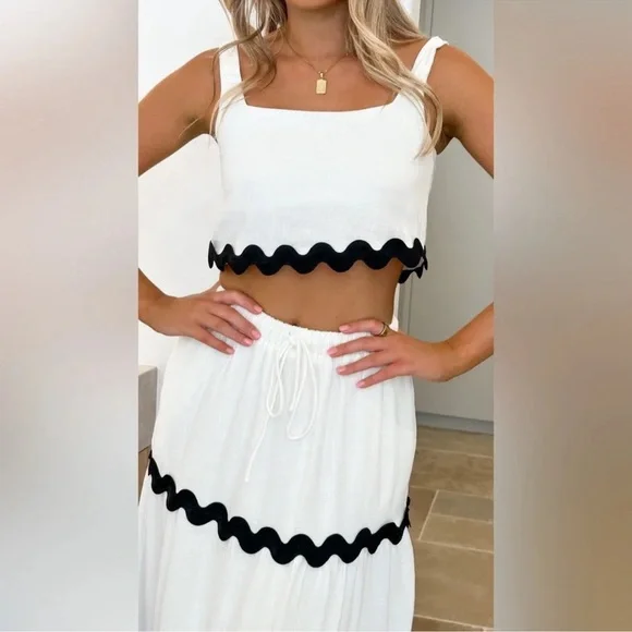NWT Elegant White and Black Women's Skirt 2pc